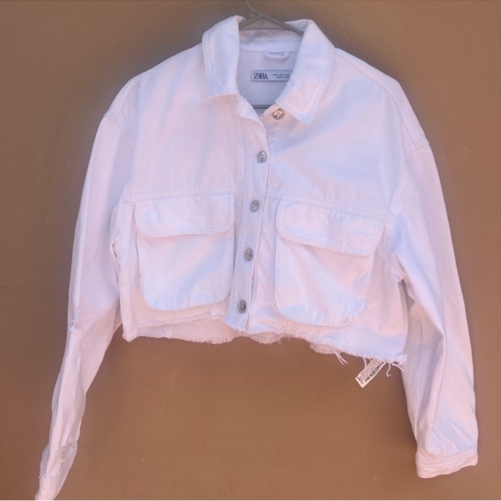 Zara Off-White Cropped Jacket